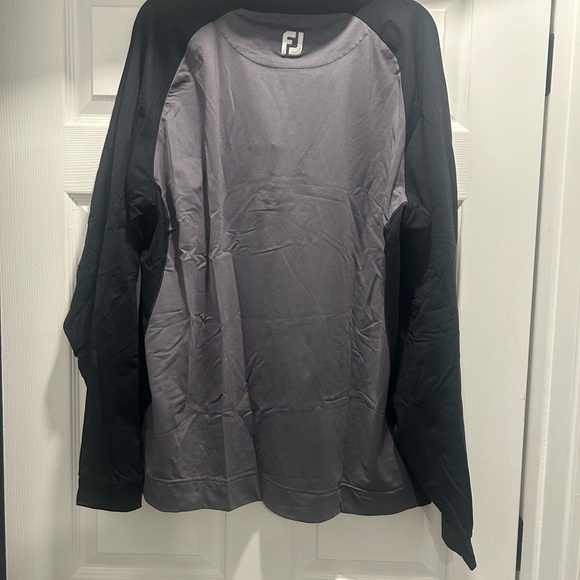 Foot Joy Quidnessett Country Club Gray and Black Quarter-Zip Golf Pullover - Picture 4 of 5